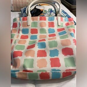 Elizabeth Arden Spring Collection 2 piece Tote Bag and Makeup Clutch. EUC